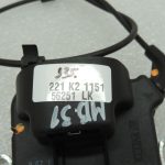 Oriģinālā aprīkojuma Mercedes Benz W205 aizmugurējo sēdekļu solu fiksators A2059200476