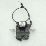 Oriģinālā aprīkojuma Mercedes Benz W205 aizmugurējo sēdekļu solu fiksators A2059200476
