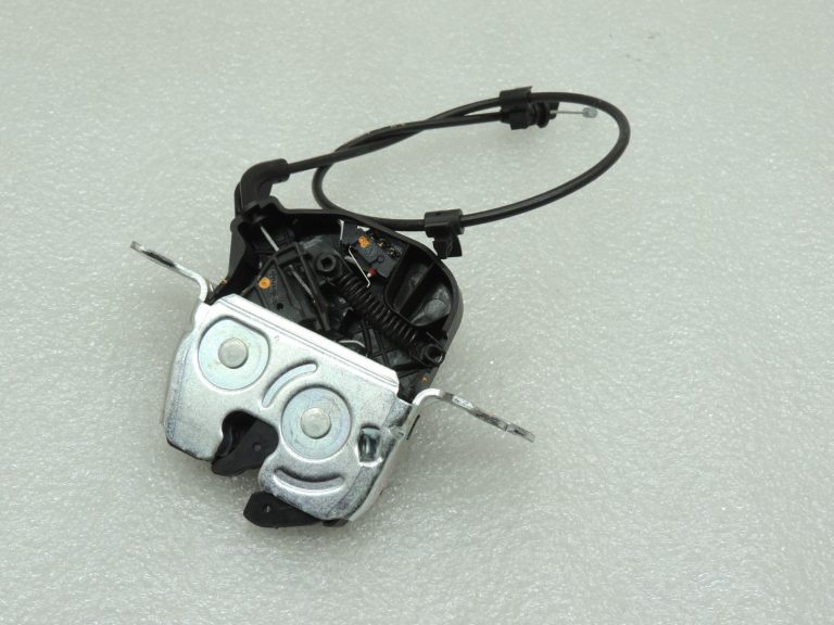 Oriģinālā aprīkojuma Mercedes Benz W205 aizmugurējo sēdekļu solu fiksators A2059200476