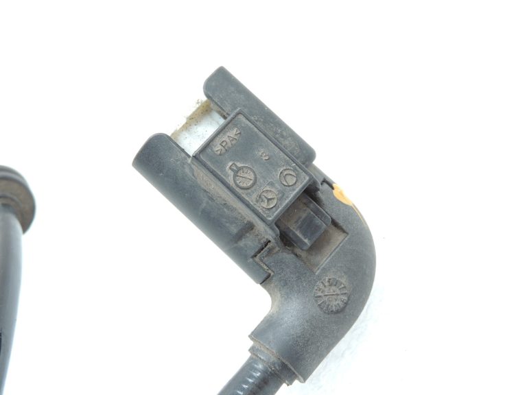 Oriģinālā Mercedes Benz W205 bremžu suporta vadu instalācija aizmugurējā kreisā A2055404106