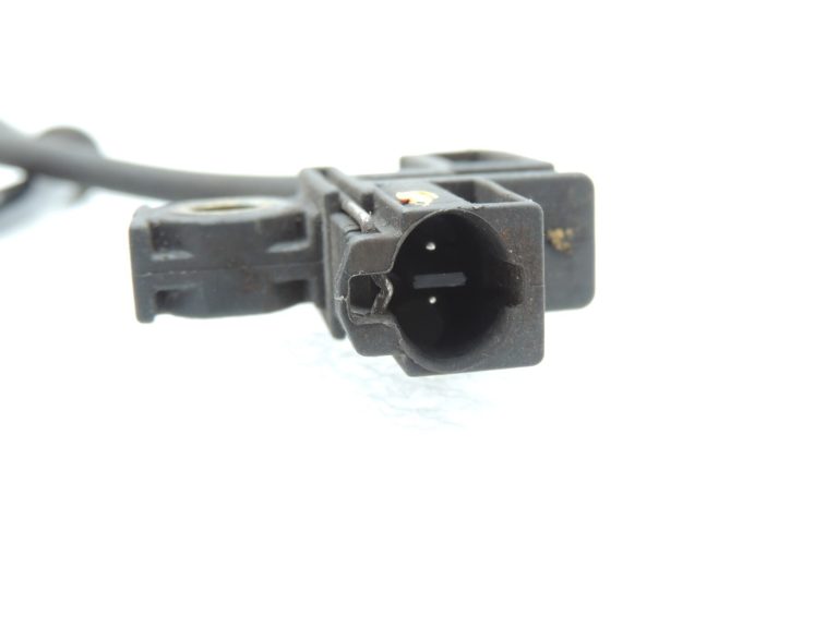 Oriģinālā Mercedes Benz W205 bremžu suporta instalācija aizmugurējā labajā pusē A2055404006