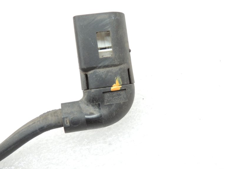 Oriģinālā Mercedes Benz W205 bremžu suporta instalācija aizmugurējā labajā pusē A2055404006
