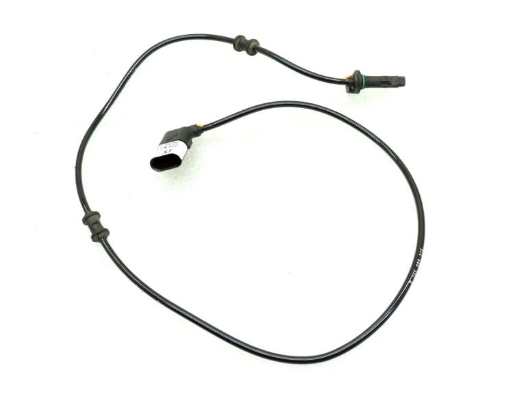 Oriģinālais Mercedes Benz W205 ABS aizmugurējais ātruma sensors A2059058503