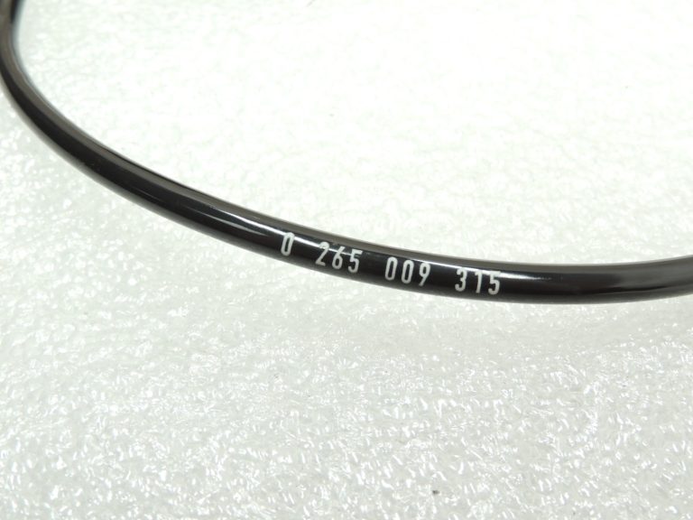 Oriģinālais Mercedes Benz W205 ABS aizmugurējais ātruma sensors A2059058503