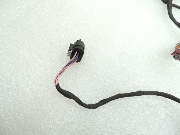 Mercedes Benz W205 Durvju instalācija aizmugurējā kreisā vai labā pusē A2055401242