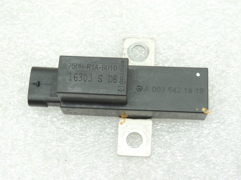 Oriģinālais Mercedes Benz W205 drošinātāju kārbas releja vadības bloka modulis A0035421819