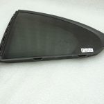 Oriģinālais Mercedes Benz W205 aizmugurējo kreiso durvju trīsstūrveida tonēts logs A2057306100