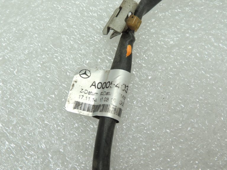 Oriģinālais Mercedes Benz W205 AdBlue inžektora instalācijas savienotājs A0005403603