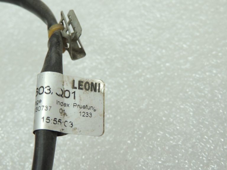 Oriģinālais Mercedes Benz W205 AdBlue inžektora instalācijas savienotājs A0005403603