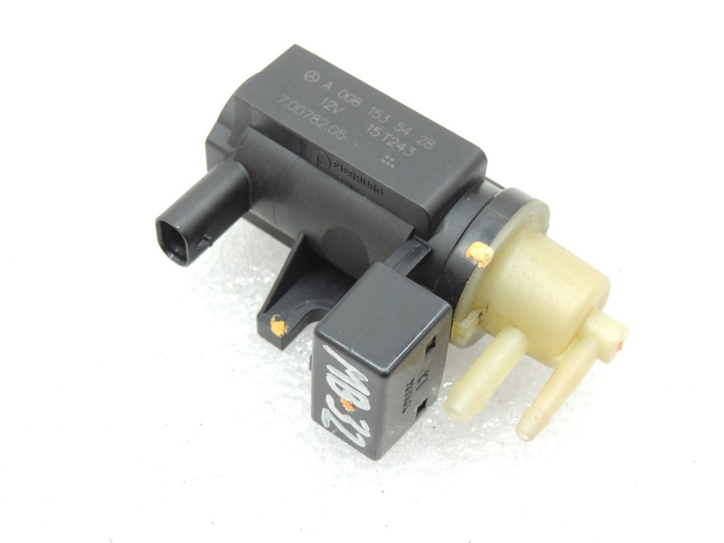 Oriģinālā Mercedes Benz spiediena pārveidotājs solenoīda vārsta vakuuma vārsts A0081535428