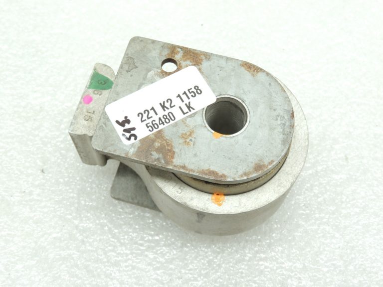 Oriģinālais Mercedes Benz W205 AMG C63 aizmugurējā diferenciāļa stiprinājuma gultnis A2313500015