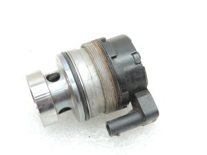 Oriģinālais Mercedes Benz W205 priekšējo amortizatoru elektromagnētiskais vārsts A05270715