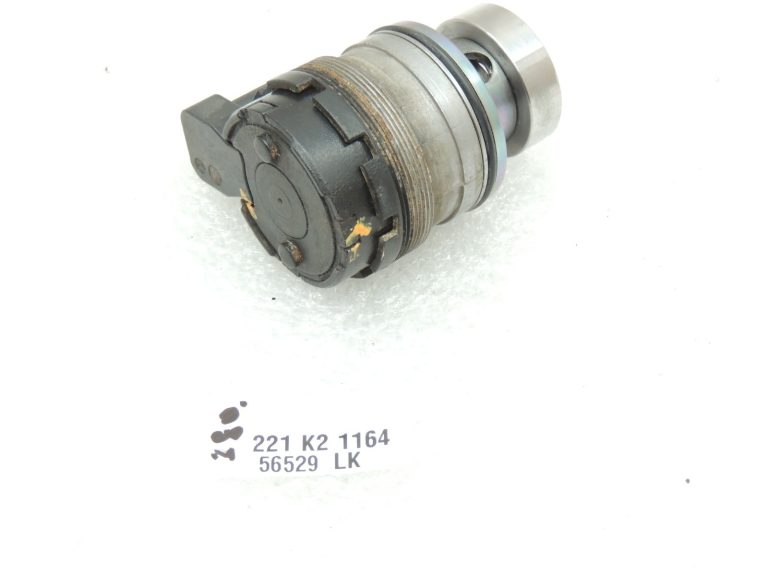 Oriģinālais Mercedes Benz W205 priekšējo amortizatoru elektromagnētiskais vārsts A05270715