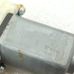 Oriģinālais Mercedes Benz W205 Sedans Logu regulatora motors priekšējais kreisais A2059060013