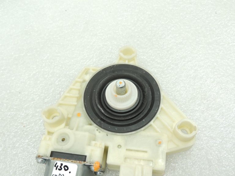 Oriģinālais Mercedes Benz W205 Sedans Logu regulatora motors priekšējais kreisais A2059060013