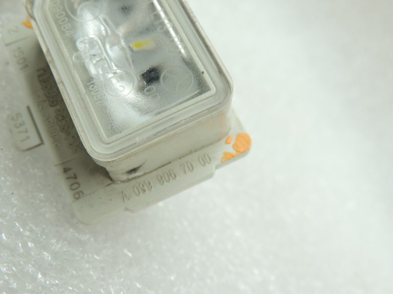 Mercedes Benz LED numura zīmes apgaismojuma komplekts A0999067000