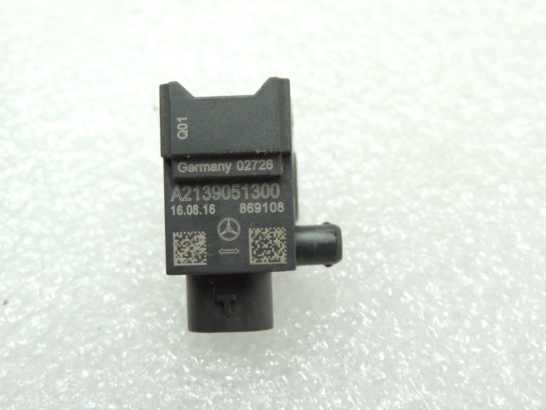 Oriģinālais Mercedes Benz trieciena sensors Trieciena sensors Airbag sensors A2139051300