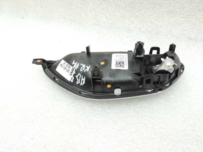 Oriģinālais Mercedes Benz W205 priekšējais kreisais iekšējo durvju rokturis A2057603100