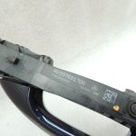 Oriģinālais Mercedes W205 aizmugurējais kreisais ārējo durvju rokturis 890U Canvasite Blue A0997601700