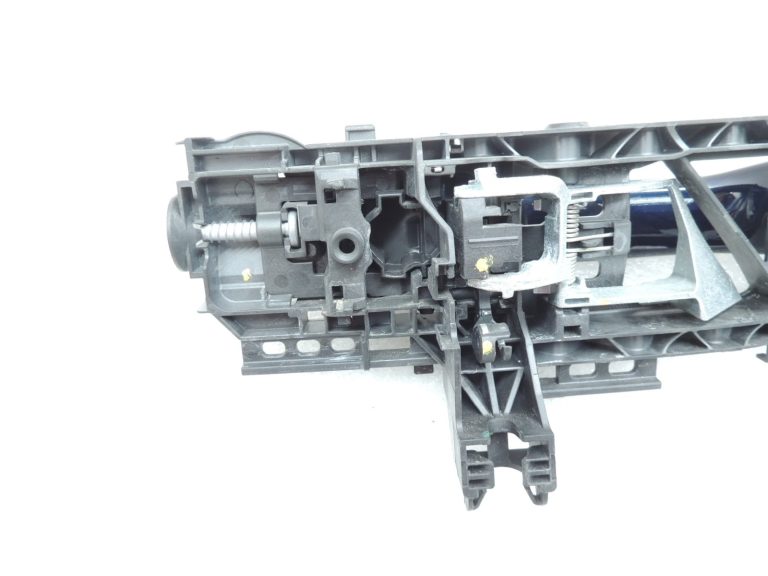Oriģinālais Mercedes W205 aizmugurējais kreisais ārējo durvju rokturis 890U Canvasite Blue A0997601700