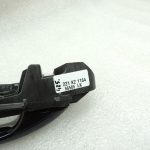 Oriģinālais Mercedes W205 aizmugurējais kreisais ārējo durvju rokturis 890U Canvasite Blue A0997601700
