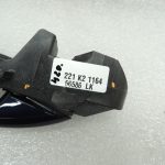 Oriģinālais Mercedes W205 aizmugurējais kreisais ārējo durvju rokturis 890U Canvasite Blue A0997601700