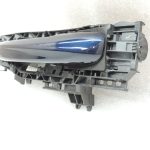 Oriģinālais Mercedes W205 aizmugurējais kreisais ārējo durvju rokturis 890U Canvasite Blue A0997601700