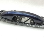 Oriģinālais Mercedes W205 aizmugurējais kreisais ārējo durvju rokturis 890U Canvasite Blue A0997601700