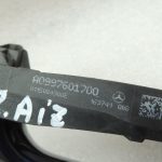 Oriģinālais Mercedes W205 aizmugurējais kreisais ārējo durvju rokturis 890U Canvasite Blue A0997601700
