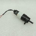 Oriģinālais Mercedes Benz W205 W213 C238 priekšējā stikla mazgāšanas sūknis A0998660121