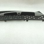 BMW 5. sērijas F10 F11 bampera gaisa ieplūdes režģis labajā pusē 51117200700 51117231860