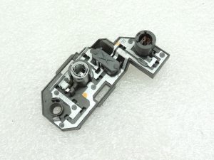 BMW 5. sērijas F10 aizmugurējā apgaismojuma spuldzes turētājs spuldzes turētājs labajā pusē 63217263536