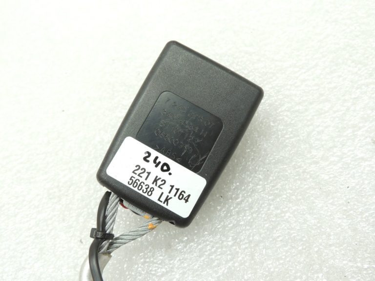 Oriģinālā BMW 5. sērijas F10 F11 aizmugurējās kreisās drošības jostas sprādzes 72117243273