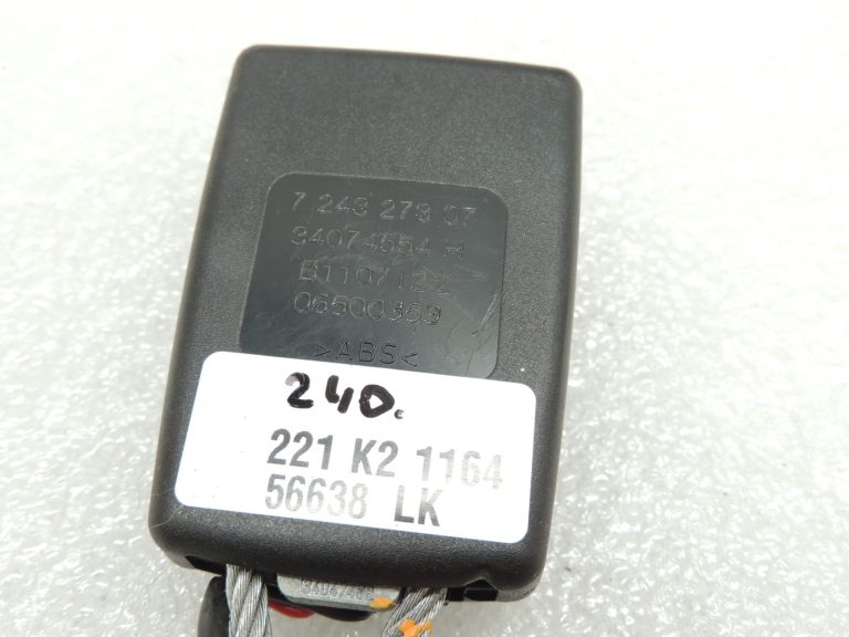 Oriģinālā BMW 5. sērijas F10 F11 aizmugurējās kreisās drošības jostas sprādzes 72117243273
