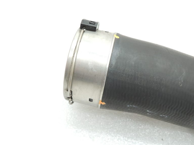 Oriģinālā BMW F07 F10 F11 2.0D N47N N47D20C Uzpildes gaisa šļūtene pa kreisi 11617810615
