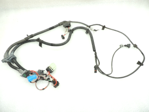 BMW 5. sērijas F10 F11 N47N dzinējs - manuālā pārnesumkārba pārnesumkārbas vadu instalācija 12518513823