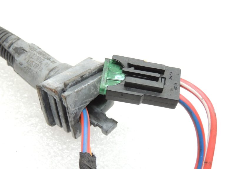 BMW 5. sērijas F10 F11 N47N dzinējs – manuālā pārnesumkārba pārnesumkārbas vadu instalācija 12518513823