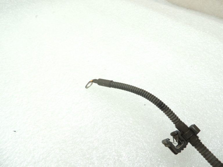 BMW 5. sērijas F10 F11 N47N dzinējs – manuālā pārnesumkārba pārnesumkārbas vadu instalācija 12518513823