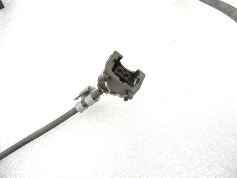BMW 5. sērijas F10 F11 N47N dzinējs – manuālā pārnesumkārba pārnesumkārbas vadu instalācija 12518513823