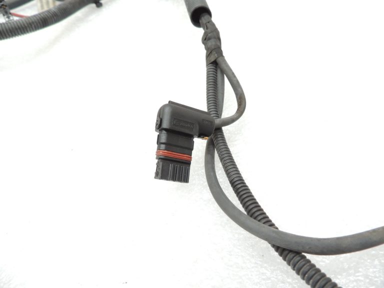 BMW 5. sērijas F10 F11 N47N dzinējs – manuālā pārnesumkārba pārnesumkārbas vadu instalācija 12518513823