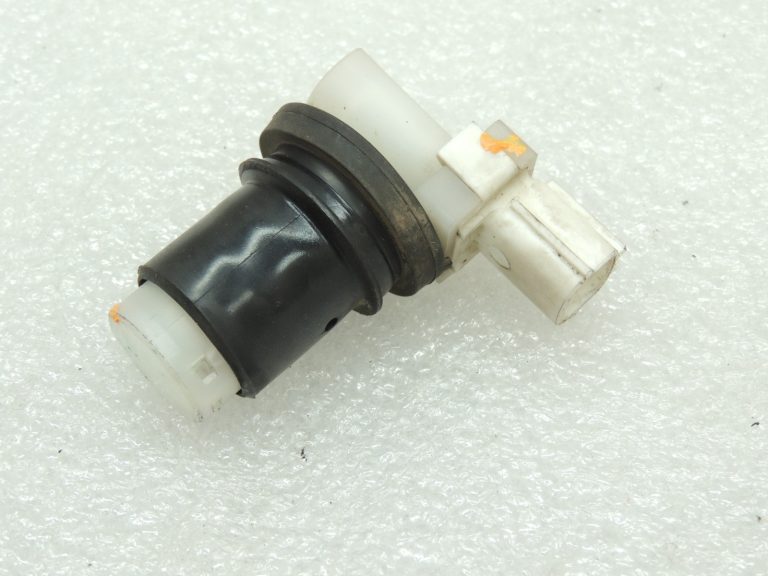 Mazda 3 6 6 III GJ GL CX5 tīrītāju mazgāšanas tvertnes līmeņa sensors KD3567488