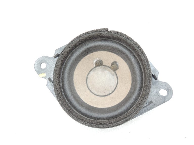 Mazda 6 III GJ GL instrumentu paneļa centrālais skaļrunis Bose GHP966960