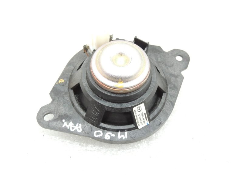 Mazda 6 III GJ GL instrumentu paneļa centrālais skaļrunis Bose GHP966960