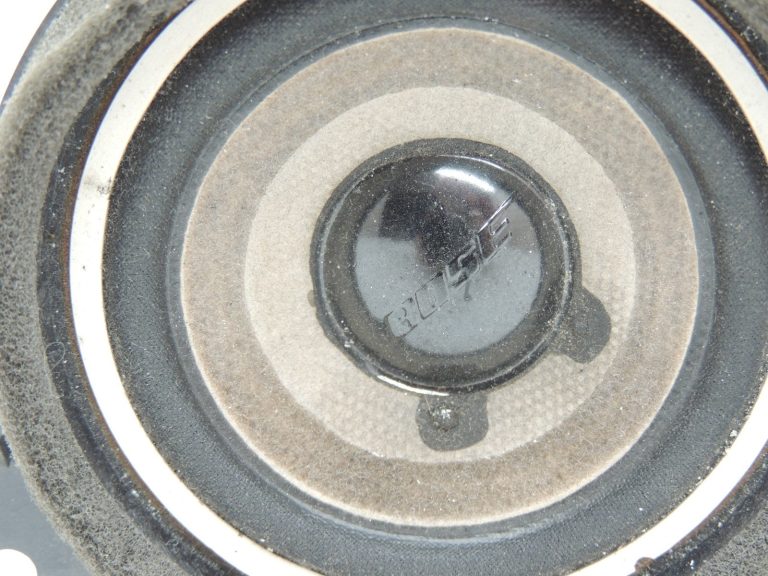 Mazda 6 III GJ GL Aizmugures skaļrunis Bose GHT666960 Aizmugures plaukta skaļrunis