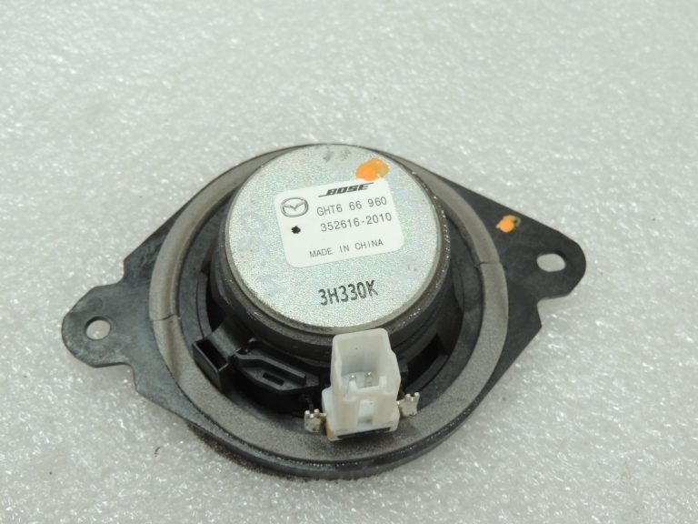 Mazda 6 III GJ GL Aizmugures skaļrunis Bose GHT666960 Aizmugures plaukta skaļrunis
