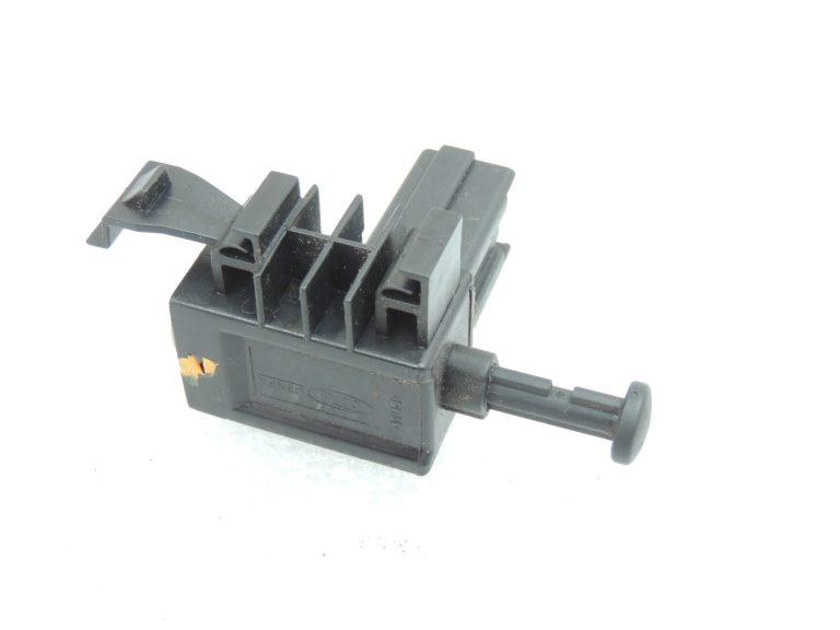 Mazda 6 III GJ GL CX5 Sajūga pedāļa sensors Sajūga sensors KD45664D0