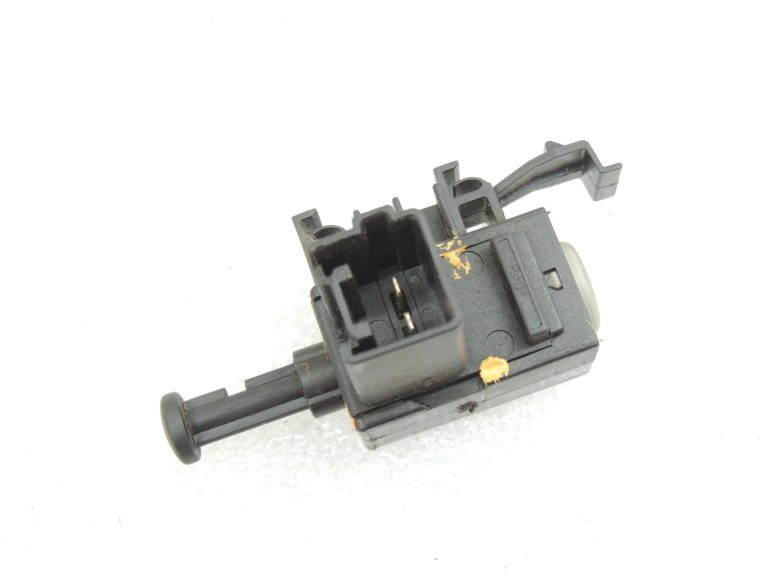 Mazda 6 III GJ GL CX5 Sajūga pedāļa sensors Sajūga sensors KD45664D0