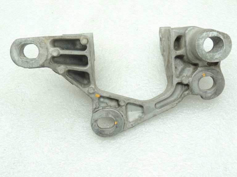 Oriģinālā Mazda 6 III GJ GL CX5 Pārnesumkārbas kronšteins kreisais KD623908Y