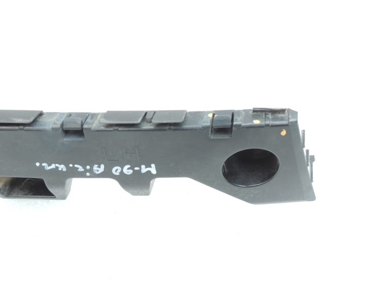Mazda 6 III GJ GL aizmugurējā bampera kronšteins kreisais + labais GJR9502J1 GJR9502H1