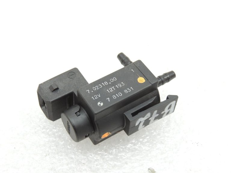 BMW 5. sērijas F10 F11 E70 F25 elektromagnētiskais vārsts Elektromagnētiskais vārsts 11747810831